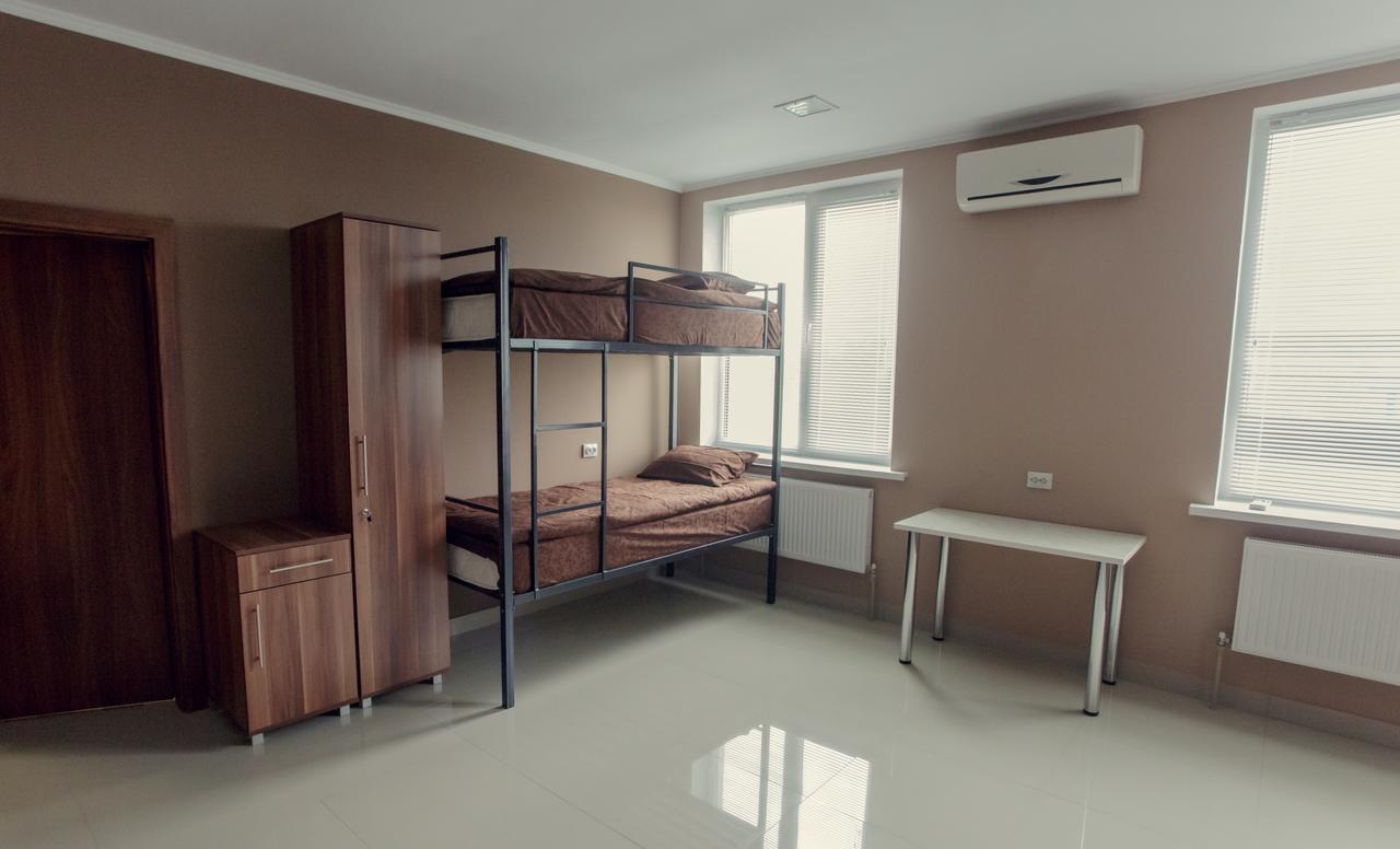 Hostel Bvt Брест Екстер'єр фото