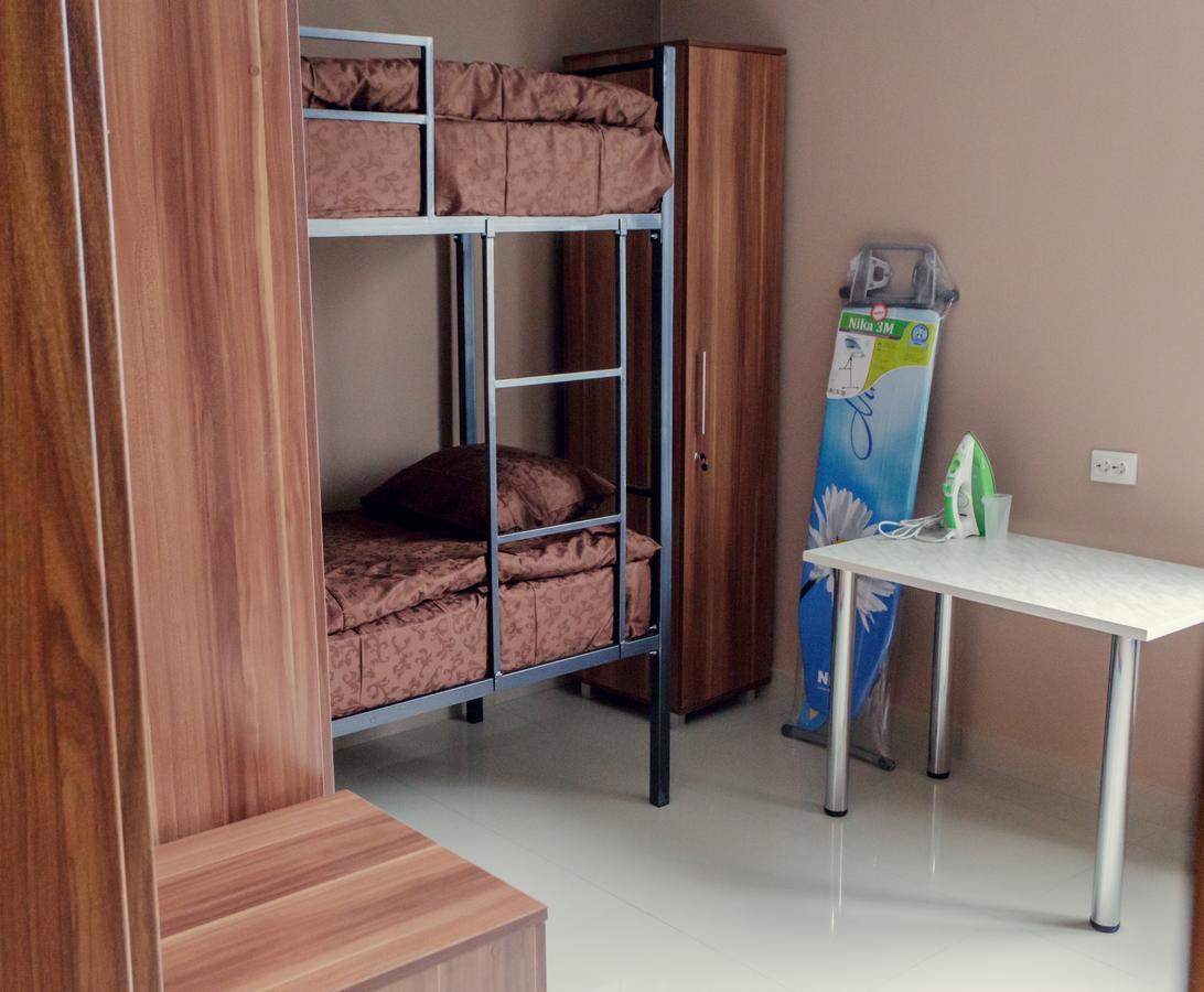 Hostel Bvt Брест Екстер'єр фото